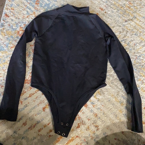 Turtle neck body suit - Picture 2 of 2